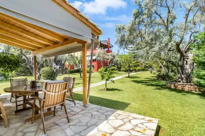Image de Appartement 'Polys Villa Lefkada 2' avec vue sur la montagne, Wi-Fi et climatisation