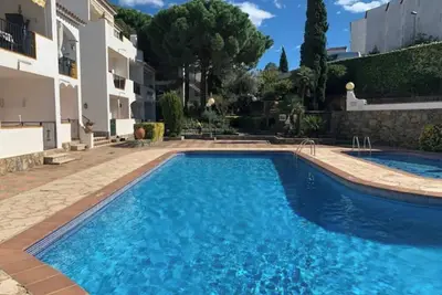 Image de roses | Family vacation with swimming pool