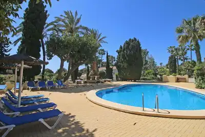 Image de Belle maison de vacances privée avec piscine, climatisation, Tv, terrasse et animaux admis