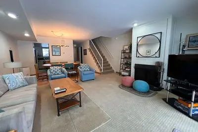 Image de 2 bed, 21/2 bath condo, heated pool