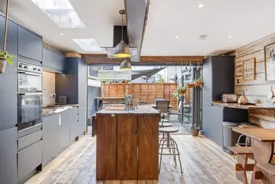 Image de Stylish House w/ Free Parking, Nr Exeter Centre