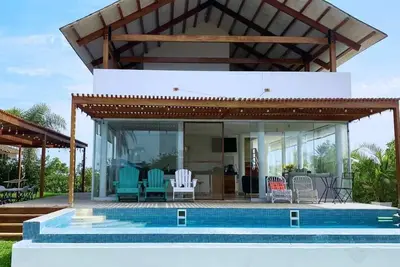 Image de Hop Mykonos en playa y naturaleza de Chincha