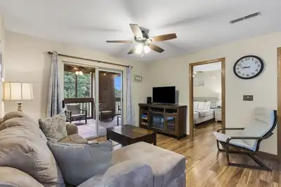 Image de 4br Duo Condos | Double Decks & Kitchens | Perfect for Groups