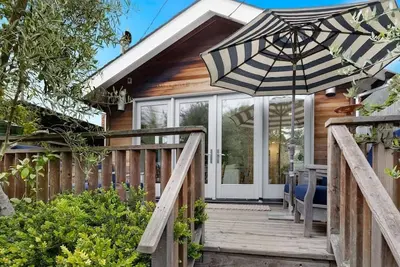 Image de Main House & Cottage By the Beach
