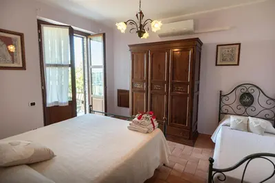 Image de Farmhouse in Assisi for 12 people with swimming pool