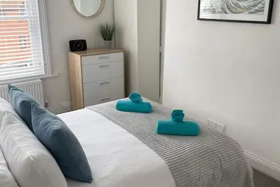 Image de Light and airy 1 bedroom flat 700m from Bournemouth Beach