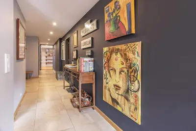 Image de Spacious, comfortable and different apartment in the north of Bogotá
