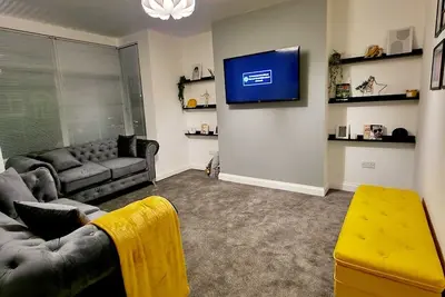 Image de Less than 1 mile from City centre and racecourse. Pet friendly.