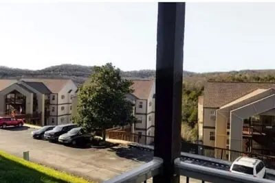 Image de Comfort Cove 3 minutes from Sdc