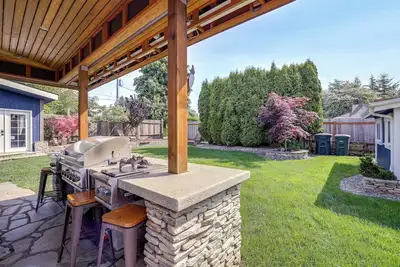 Image de Bellingham Vacation Rental w/ Private Deck