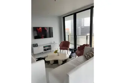 Image de Lux Condo in Mia's Hottest Spot