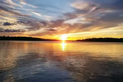 Image de Amazing Views! 2 Br 8-person Condo overlooking Lake Tomahawk, Dock Slip included