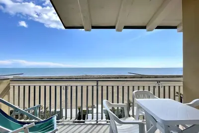 Image de Appartamento Villa Fronte Mare 6 - Carraro Immobiliare Jesolo