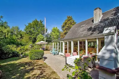 Image de Large holiday home in a peaceful and scenic area