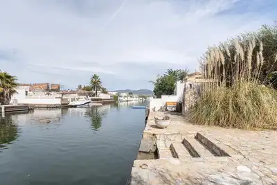 Image de Agréable villa de deux chambres avec amarre de 12, 5