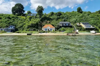 Image de Exclusive location at the water's edge