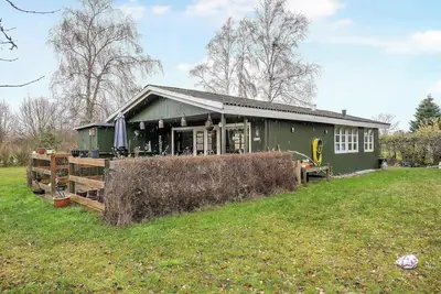 Image de Cosy cottage only 600 meters from the water