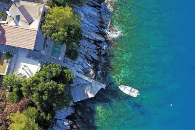 Image de Maison de pêcheur près de la mer Baie Vela Studena, Brac (K-20904)