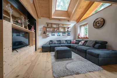 Image de Beautiful newly renovated complex located not far from the center of Vigo di Fassa in a very quiet a