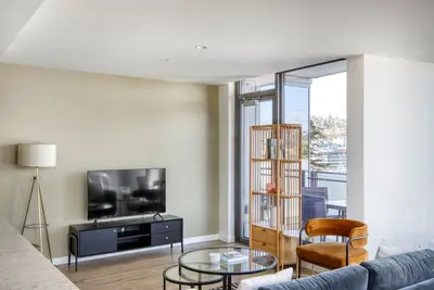 Image de Sleek South Lake Union 2br w/ Gym & Roof, nr downtown, by Blueground