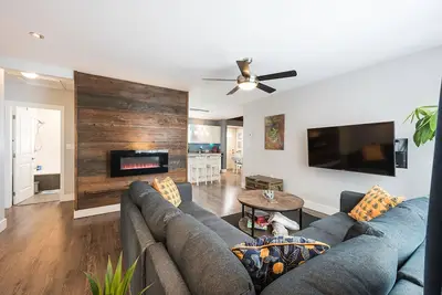 Image de Spacious downtown character rancher