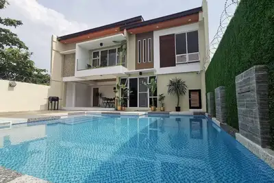 Newly Built Private Villa with Pool in Cainta