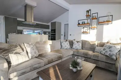 Image de Amberwood 42, pet friendly, with a garden in Milford On Sea