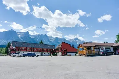 Image de Private Canmore Room in great Central Location!