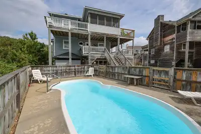 Image de Os546- Oceanside house in Corolla with 6 BRs, 3 BAs, and a private pool!