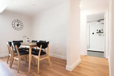 Image de Renovated Delight in Invermay: WiFi & Parking