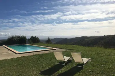 Image de Maison en ardèche avec vue magnifique et grande piscine
