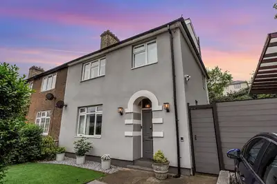 Image de Luxurious yet cosy Family home