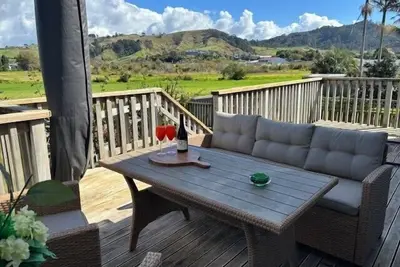 Image de Hillview Delights - Waihi Beach Holiday Home