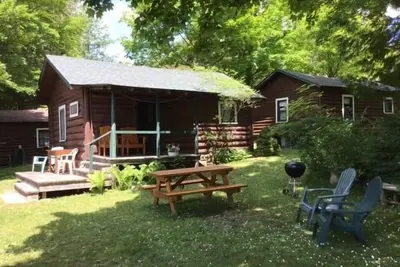 Image de Birch Cabin - Les Cheneaux Landing