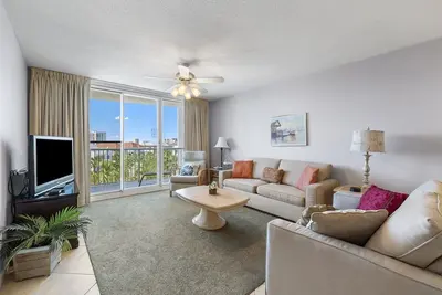Image de Terrace at Pelican Beach 0303 (2-Bedroom Condo) by Pelican Beach Management