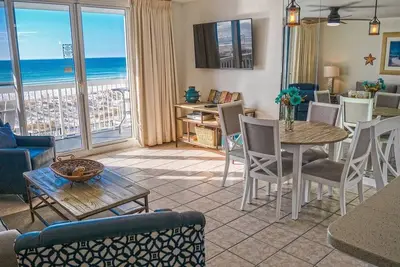 Image de Pelican Beach 0206 (1-Bedroom Condo) with Pool by Pelican Beach Management