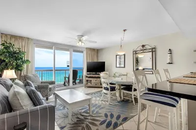 Image de Pelican Beach 0708 (1-Bedroom Condo) with Pool by Pelican Beach Management