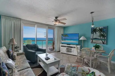 Image de Pelican Beach 0710 (1-Bedroom Condo) with Pool by Pelican Beach Management