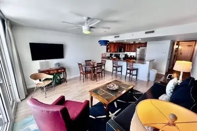 Image de Pelican Beach 2004 (1-Bedroom Condo) by Pelican Beach Management
