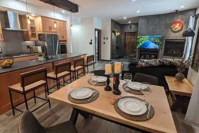 Image de Skyline Suite 2 Bdrm King, Centrally Located in Valemount