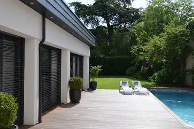 Image de Luxury 5-Bed Albi Villa: Heated Pool & Gourmet Bbq