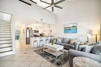 Image de Paradise found steps to beach