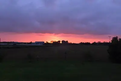 Image de Amazing sunrise and sunsets, 10 minute walk to shore of Malpeque Bay.