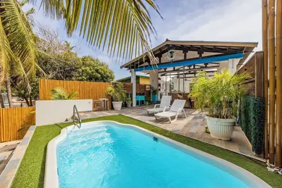 Image de Luxury Designed Waterfront Villa /Pool <br><br>