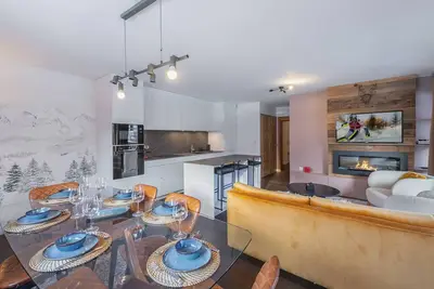 Image de Chic appartement alpin à Megève avec balcon et parking couvert