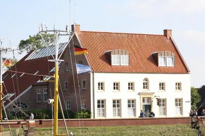 Image de Comfortable apartment on the harbor in a listed bailiff's house