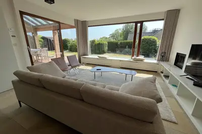 Image de Beautiful and stylish bungalow near the sea and dunes