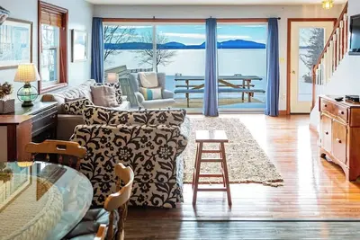 Image de Carroll's Cove-Oceanfront, Sleeps 18!