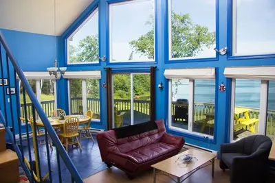 Image de Nautical ocean front cottage on the shores of the highest tides in the world.