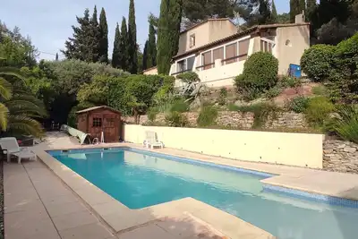 Image de Haven of peace on the heights of La Ciotat - Large swimming pool